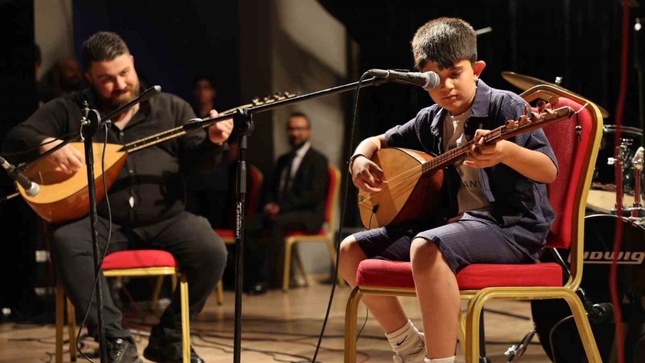 Körfez’de sanat merkezi kursiyerlerinden yıl sonu konseri