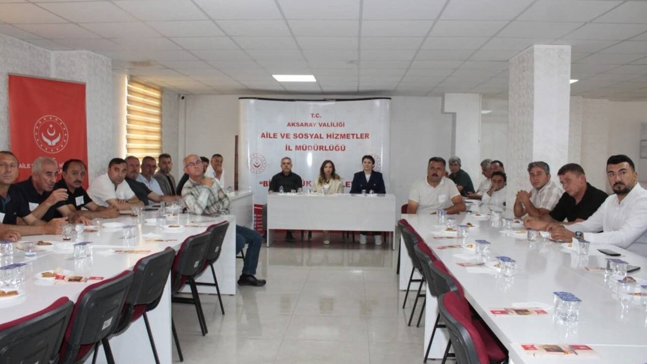 Muhtarlarla sosyal hizmet iş birliği masaya yatırıldı