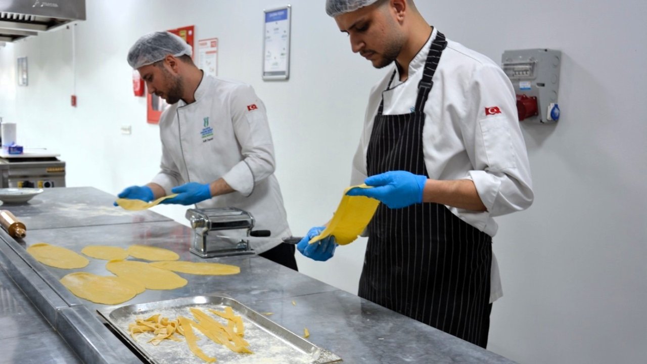 Geleceğin şefleri Gastronomi Haftası’nda yarıştı