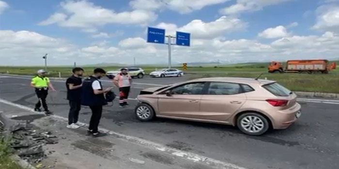 Kars'ta Trafik Kazası 5 Kişi Yaralandı