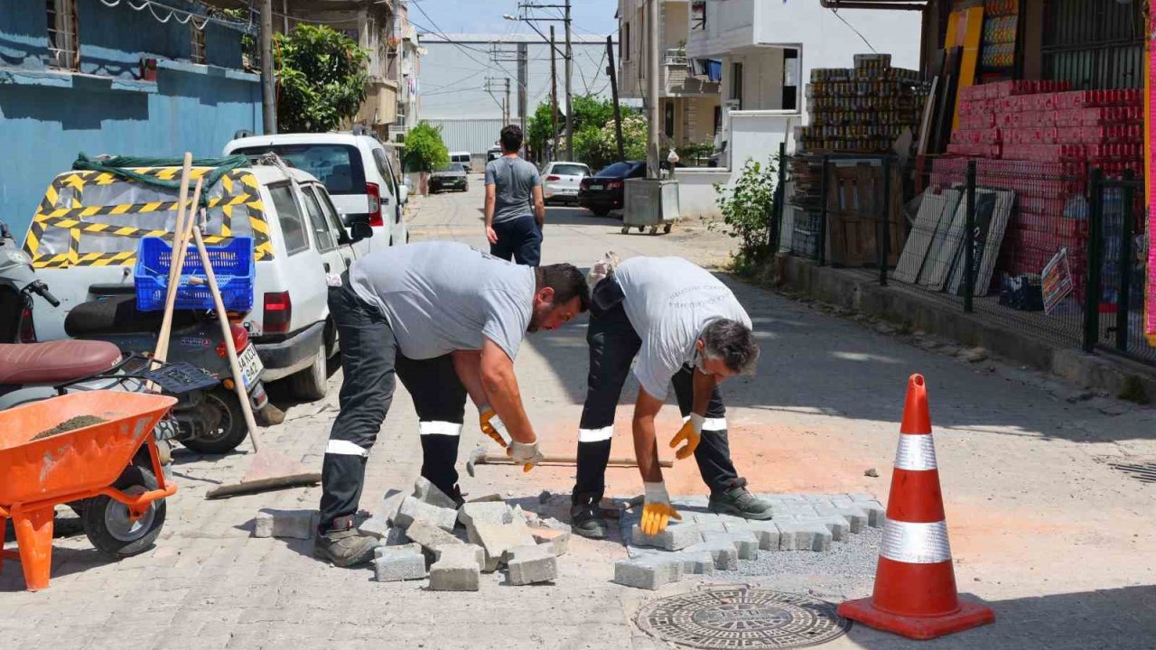 Darıca’da 100 kişilik ekiple yaz temizliği sürüyor