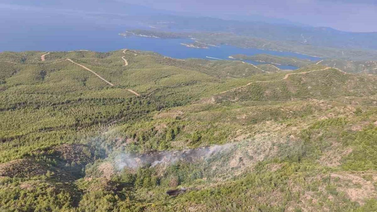 Marmaris’teki yıldırım kaynaklı orman yangını söndürüldü