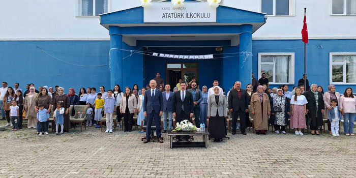 Arpaçay Atatürk İlkokulu’nda Mezuniyet ve Yıl Sonu Şenliği Coşkusu