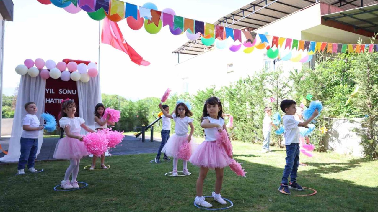 Büyükşehir’in Çocuk Gelişim Merkezleri’nde mezuniyet heyecanı yaşandı