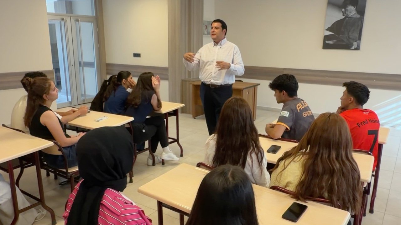 Yılmaz’dan YKS’ye girecek öğrencilere moral ve destek mesajı