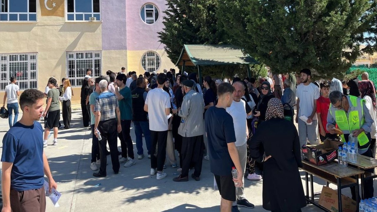 Besni’de YKS heyecanı başladı