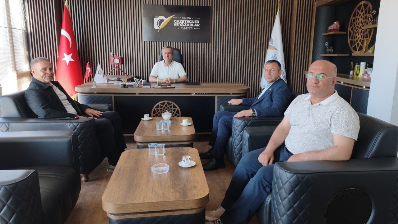 Çakmak’tan Kahta Gazeteciler ve Yazarlar Cemiyeti’ne ziyaret