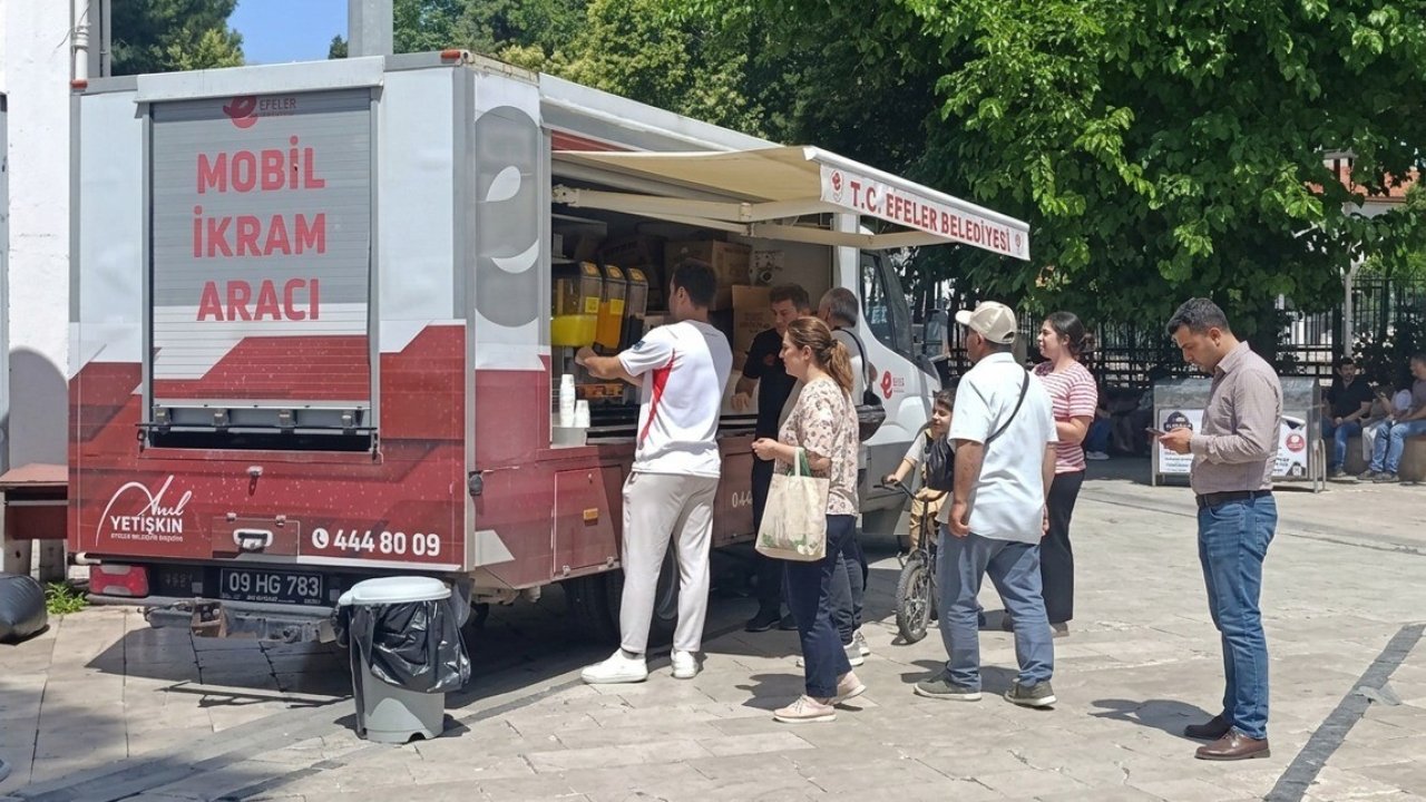 Efeler Belediyesi’nden öğrencilere serinleten destek