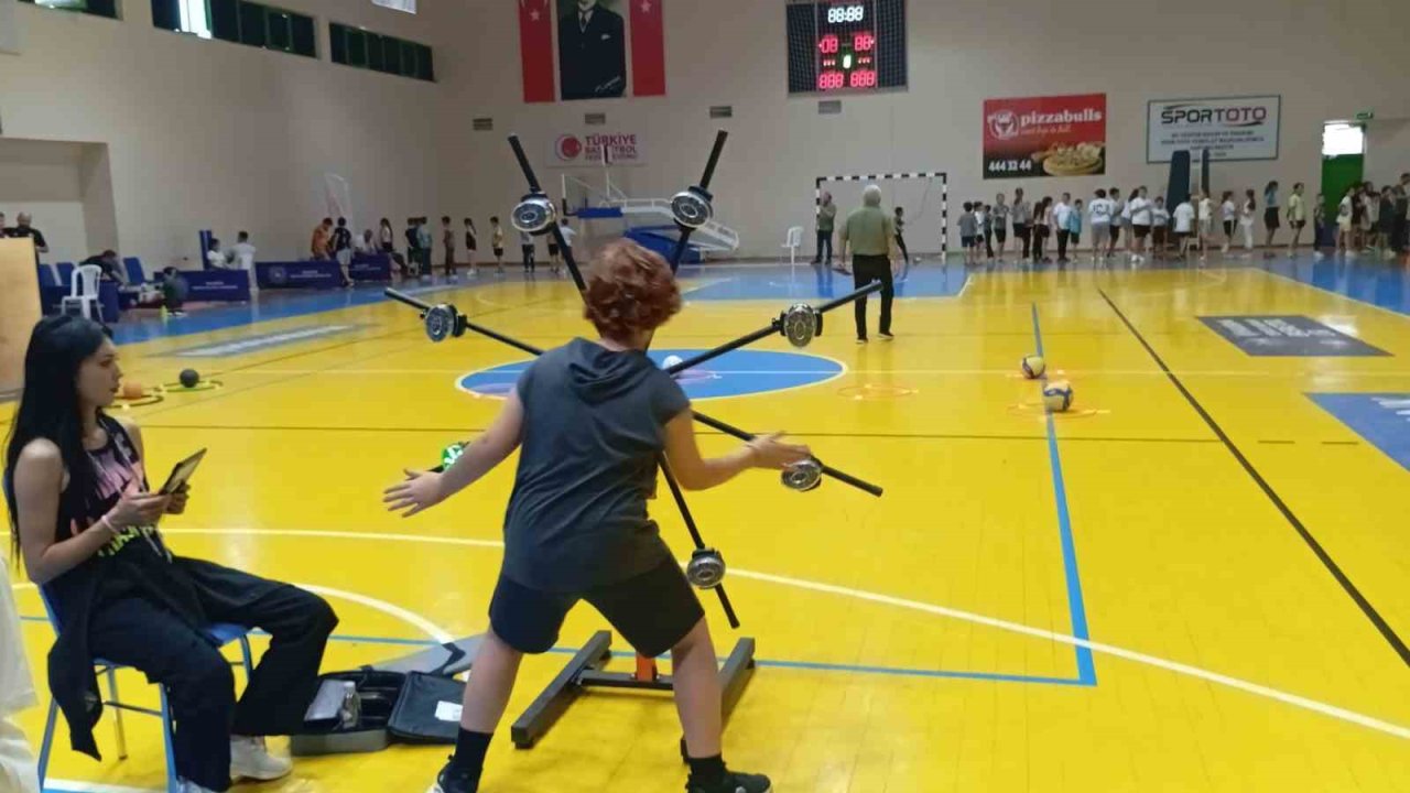 Burhaniye’de 119 öğrenci yetenek sınavından geçti