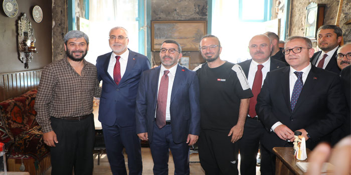 Bakan Işıkhan "Çırak" dizisi setini ziyaret etti