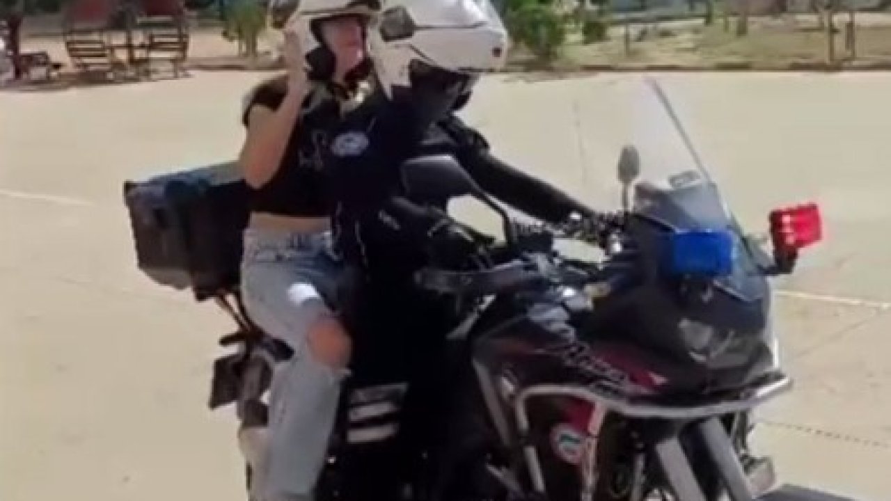 Keşan’da motosikletli polis timleri sınava geç kalan öğrencilerin imdadına yetişti