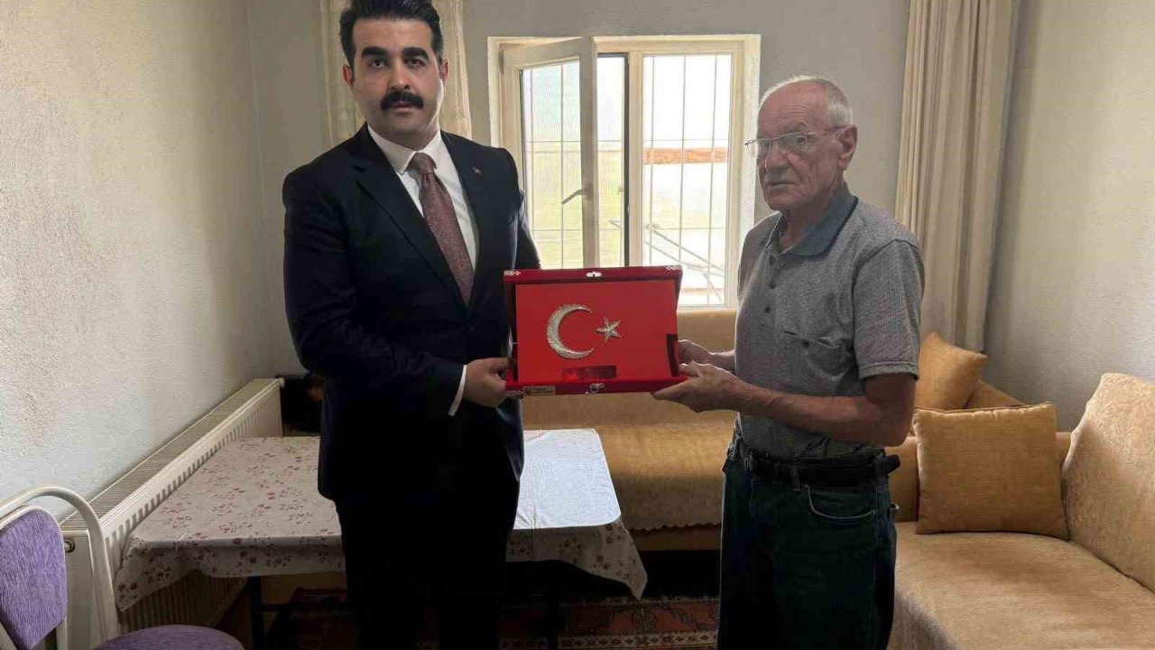 Tomarza’da şehit babalarına ’Babalar Günü’ sürprizi