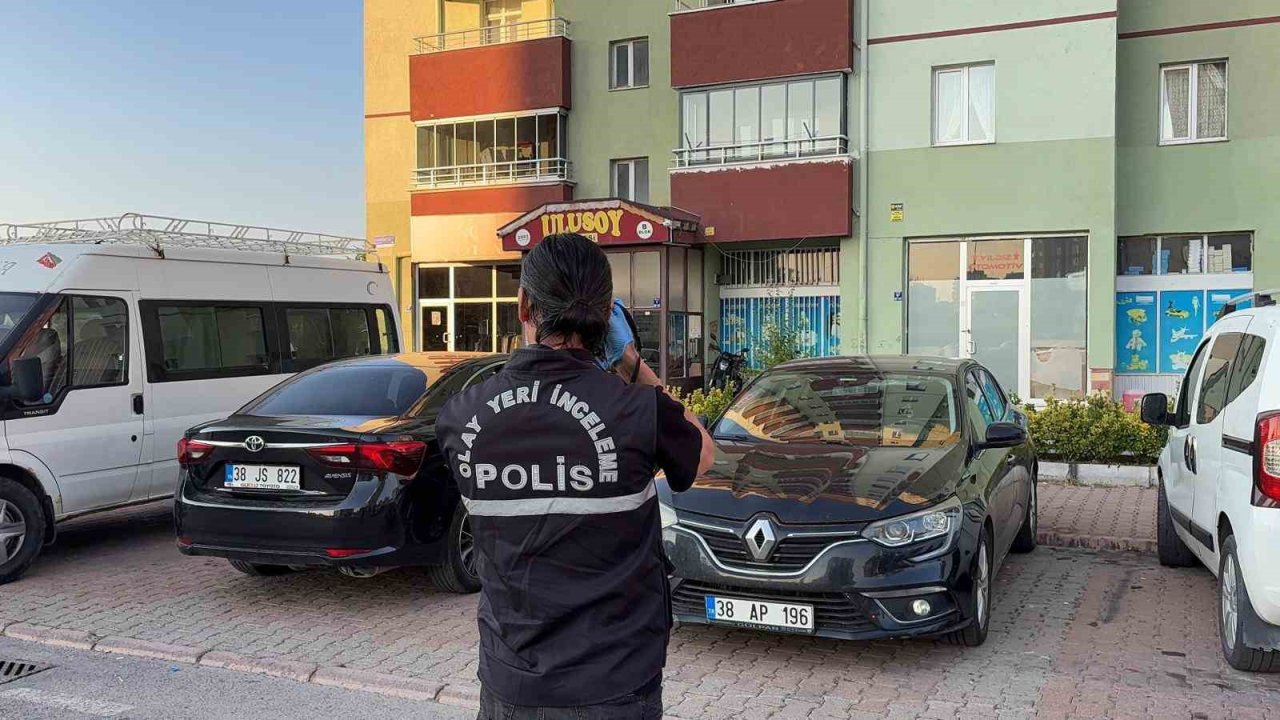 Kayseri’de bir kişi babası tarafından evde ölü bulundu