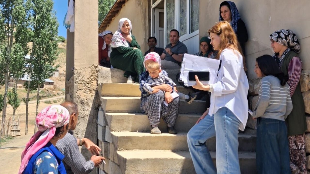 Yüksekova’da çiftçilere yönelik sağlık taraması ve brusella eğitimi verildi