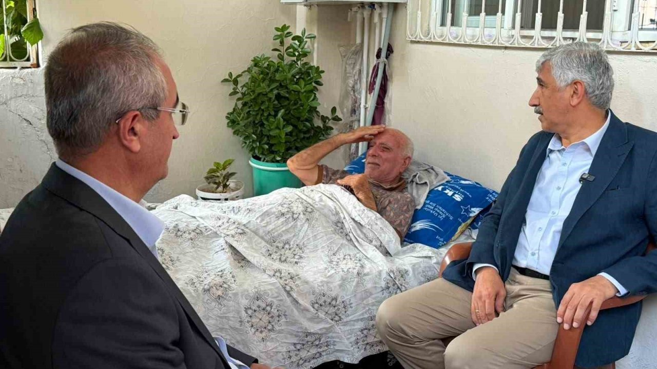 Başkan Hallaç’tan Babalar Günü’nde gönüllere dokunan ziyaretler