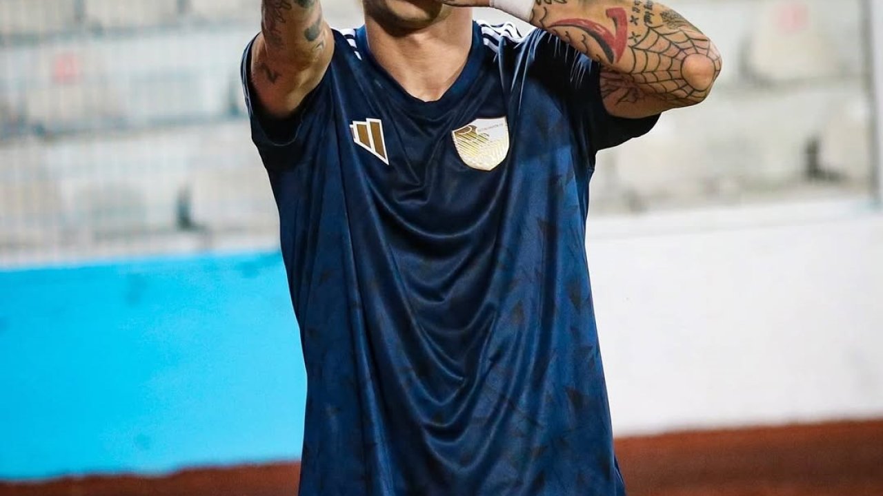 Benhur Keser Erzurumspor’a veda etti