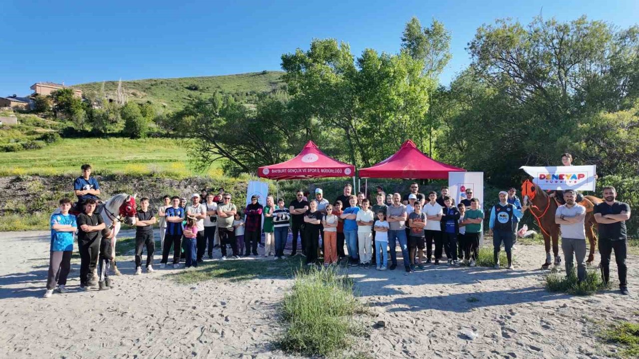 Bayburt’ta DENEYAP öğrencilerine ata sporu cirit tanıtıldı