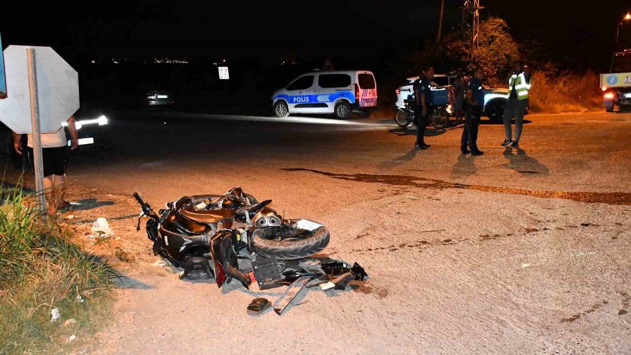 Hatay’da otomobille motosiklet çarpıştı: 4 yaralı