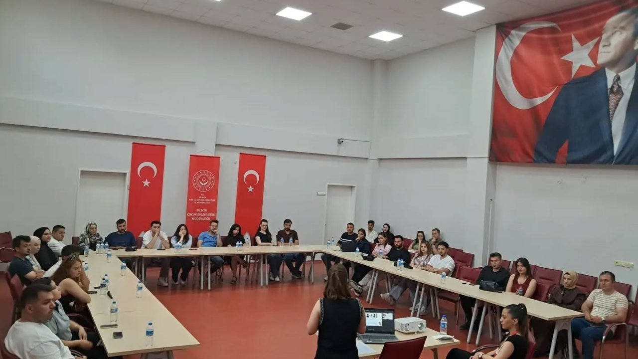 Evlenecek gençlere eğitim ve sağlık desteği