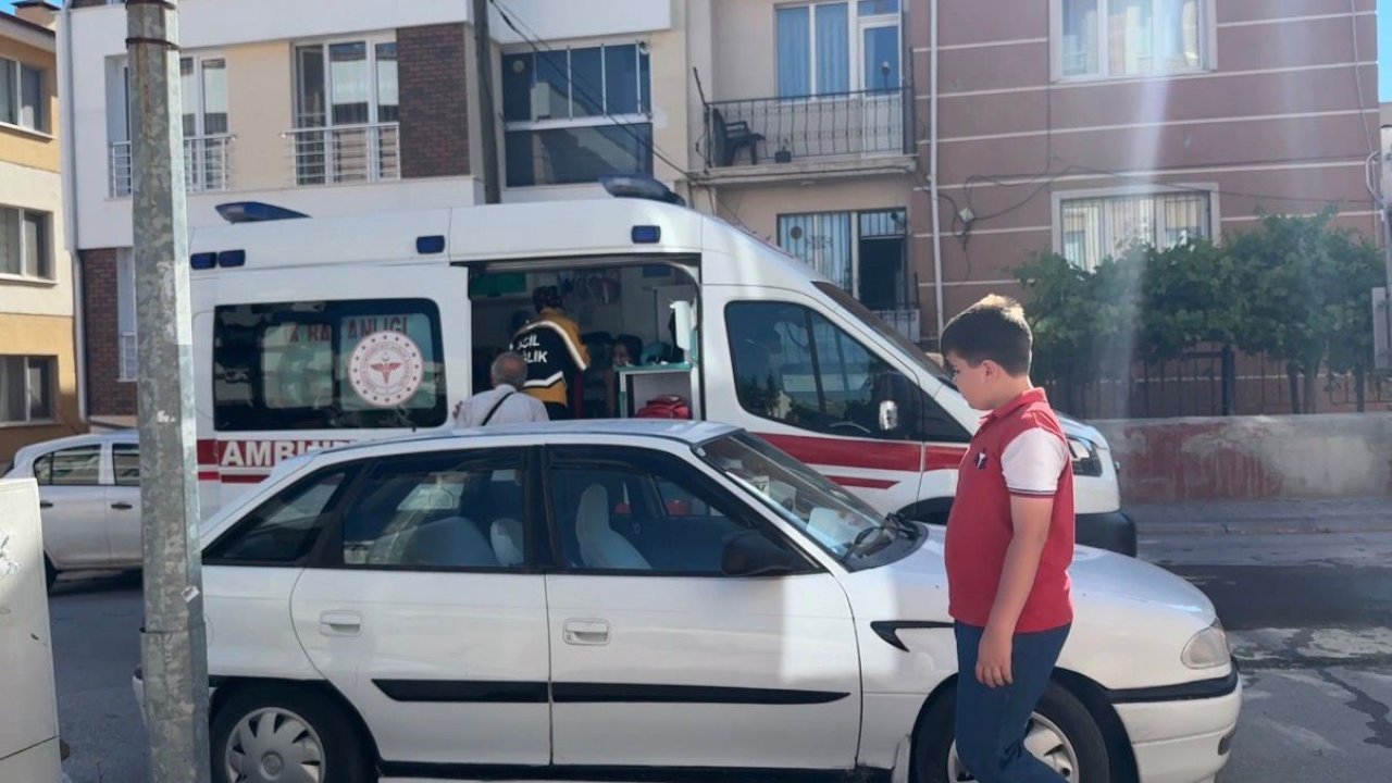 Benzin doldurulan motorlu tırpan alev aldı, çıkan yangında 2 kişi dumandan etkilendi
