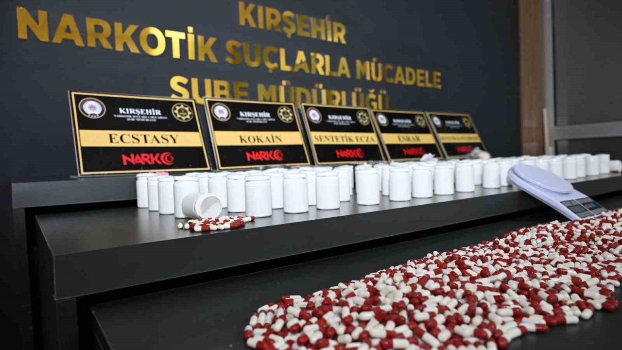 Uyuşturucu operasyonunda 2 şüpheli tutuklandı