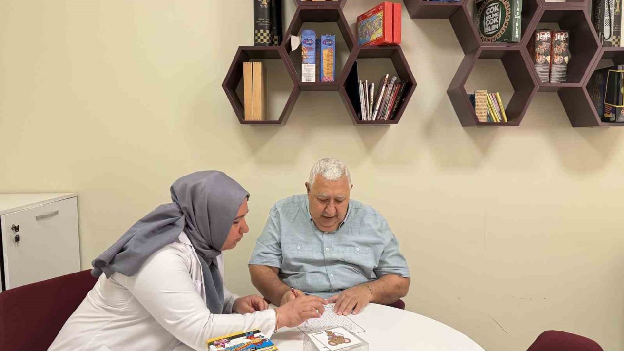 Kaybolduktan sonra Alzaymır Merkezi’nde yeniden hayata tutundu
