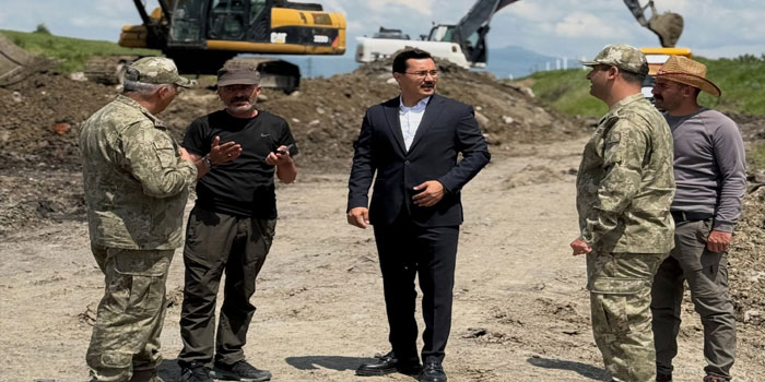 Akyaka’da Demiryolu Hattı Bakım ve Onarım Çalışmaları İncelendi
