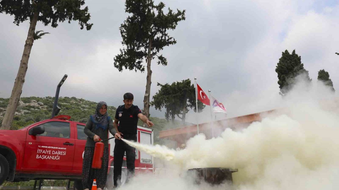 Mersin’de kadın üreticilere yangın güvenliği eğitimi