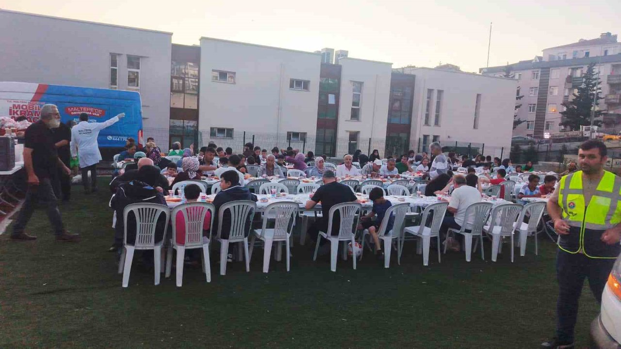 Maltepe’de muharrem ayında iftar programları devam ediyor