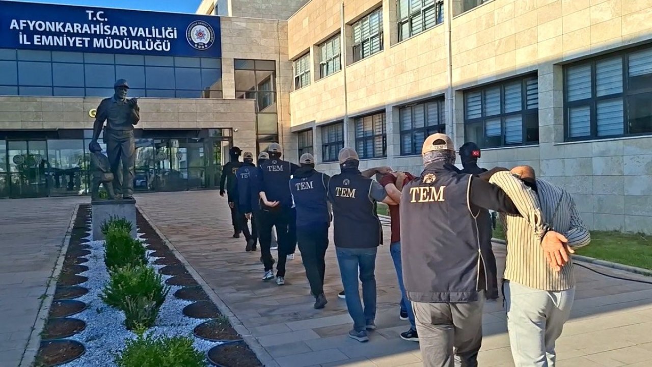 Afyonkarahisar polisinden şafak vakti DEAŞ operasyonu: 7 gözaltı