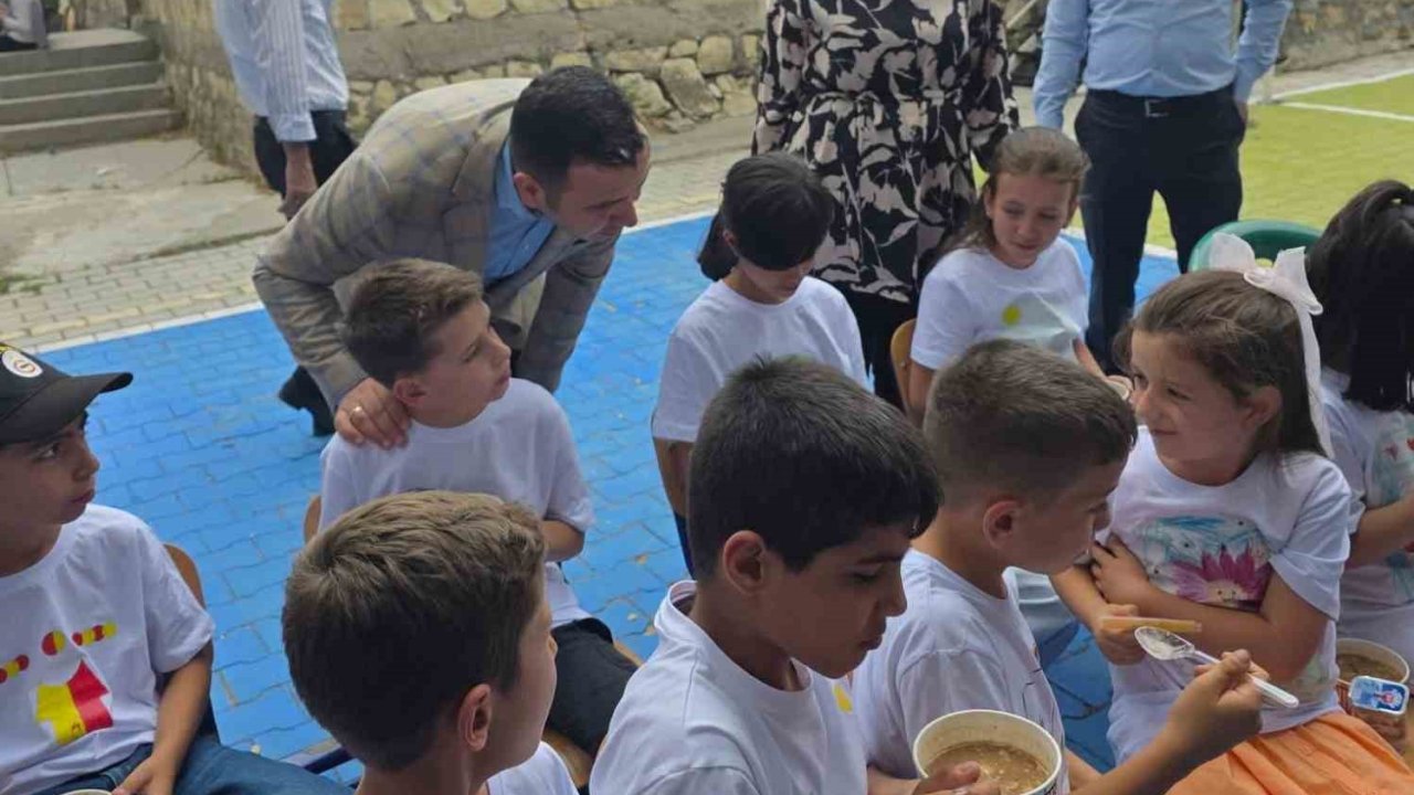 Kaymakam Algın, Karaburun’da aşure etkinliğine katıldı