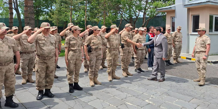 Arpaçay Kaymakamı Muhammed Burak Akköz’den Kurumlara Veda Ziyareti