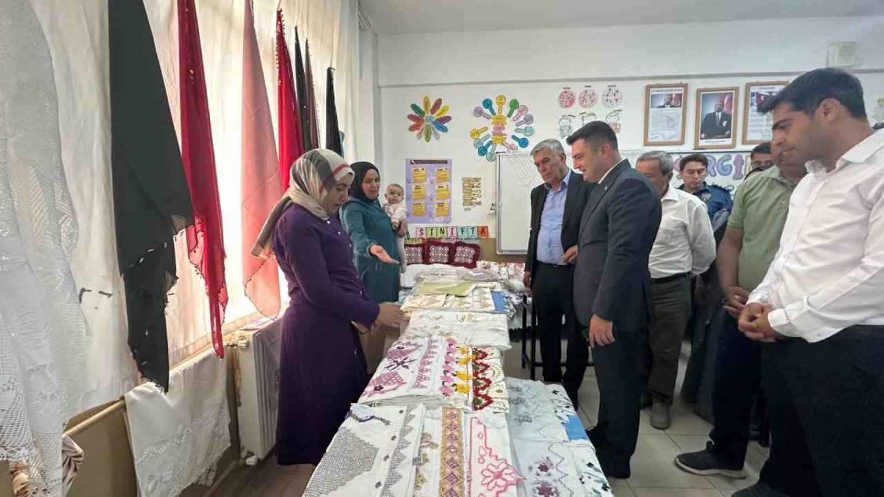 Adaklı’da el emeği ürünler görücüye çıktı
