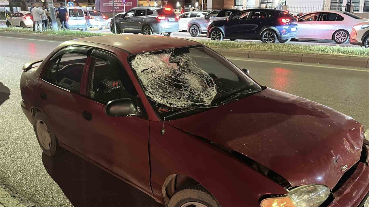 Otomobil ile motosiklet çarpıştı:1 yaralı