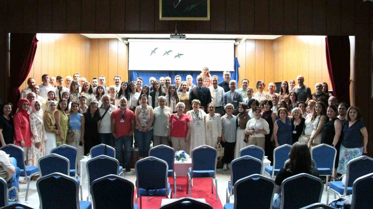 ’İlk Kıvılcım, Son Kod’ tiyatro oyunu büyük beğeni topladı