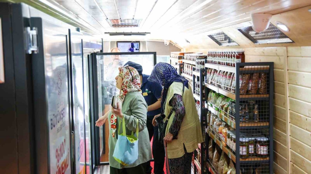 Halk Ege Et Mobil vatandaşların hizmetinde