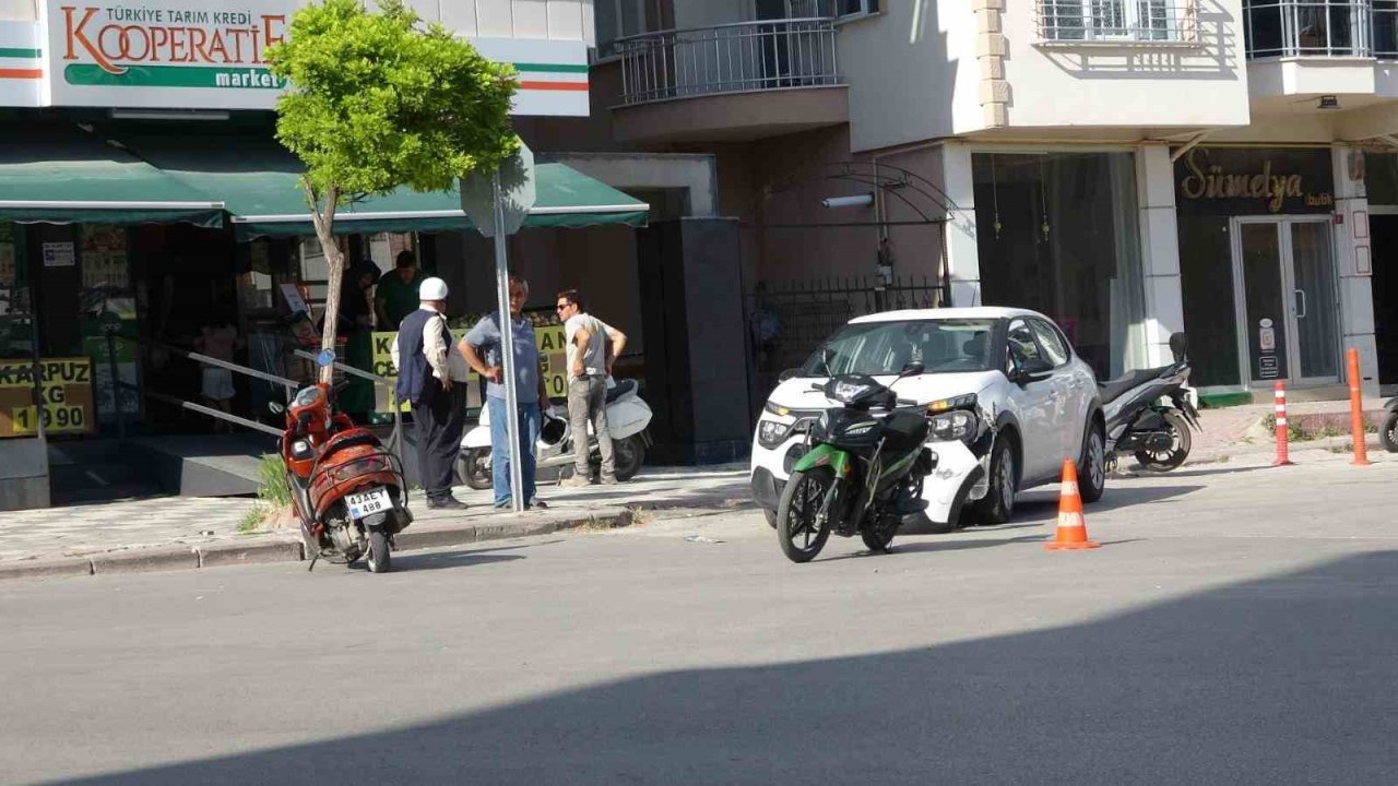 Tavşanlı’da otomobil ile motosiklet çarpıştı: 1 yaralı