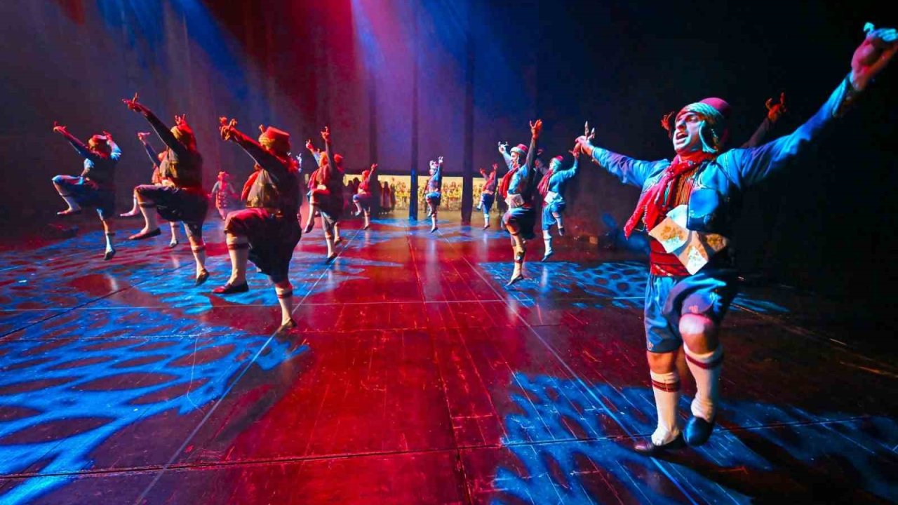 Karagöz Halk Dansları’ndan muhteşem final