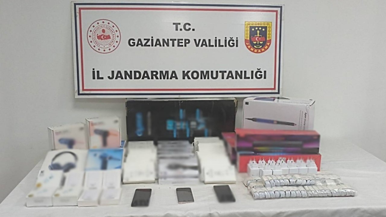 Gaziantep’te 1,4 milyon TL değerinde kaçak malzeme ele geçirildi: 2 gözaltı
