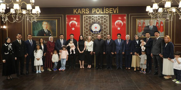 Kars Valisi Ziya Polat'tan Tayini Çıkan İdarecilere Veda Programı