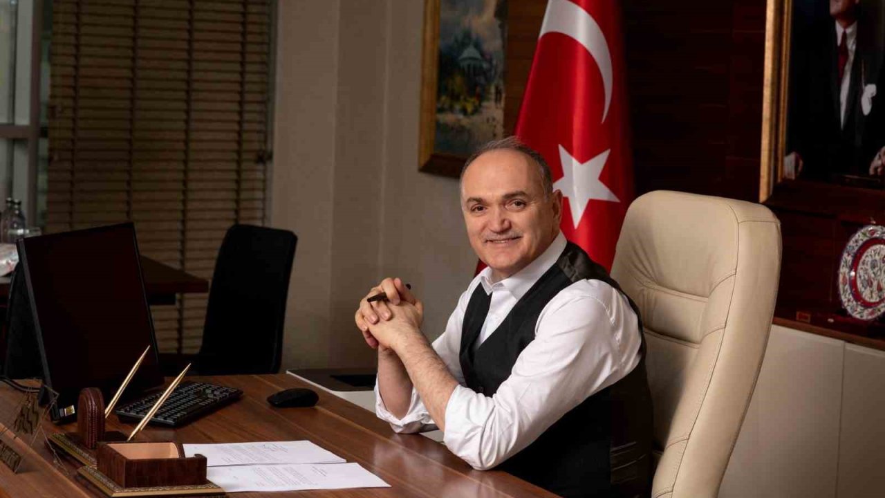 Başkan Özlü, "Tatilde sporu ve kitap dostluğunu unutmayın"