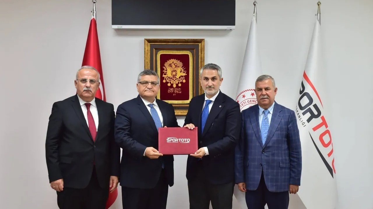 Ayancık’a spor tesisi