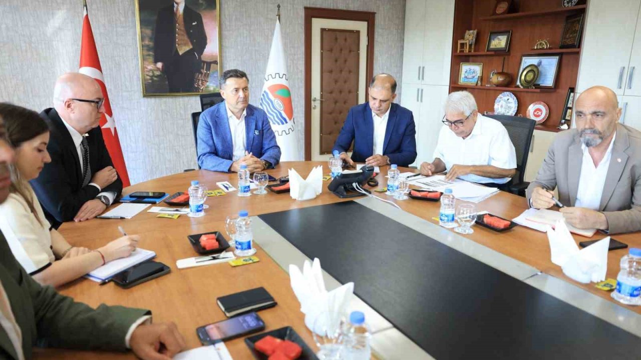 Çakır: "Mersin Limanında hedef, herkesin kazandığı bir yapı kurmak"