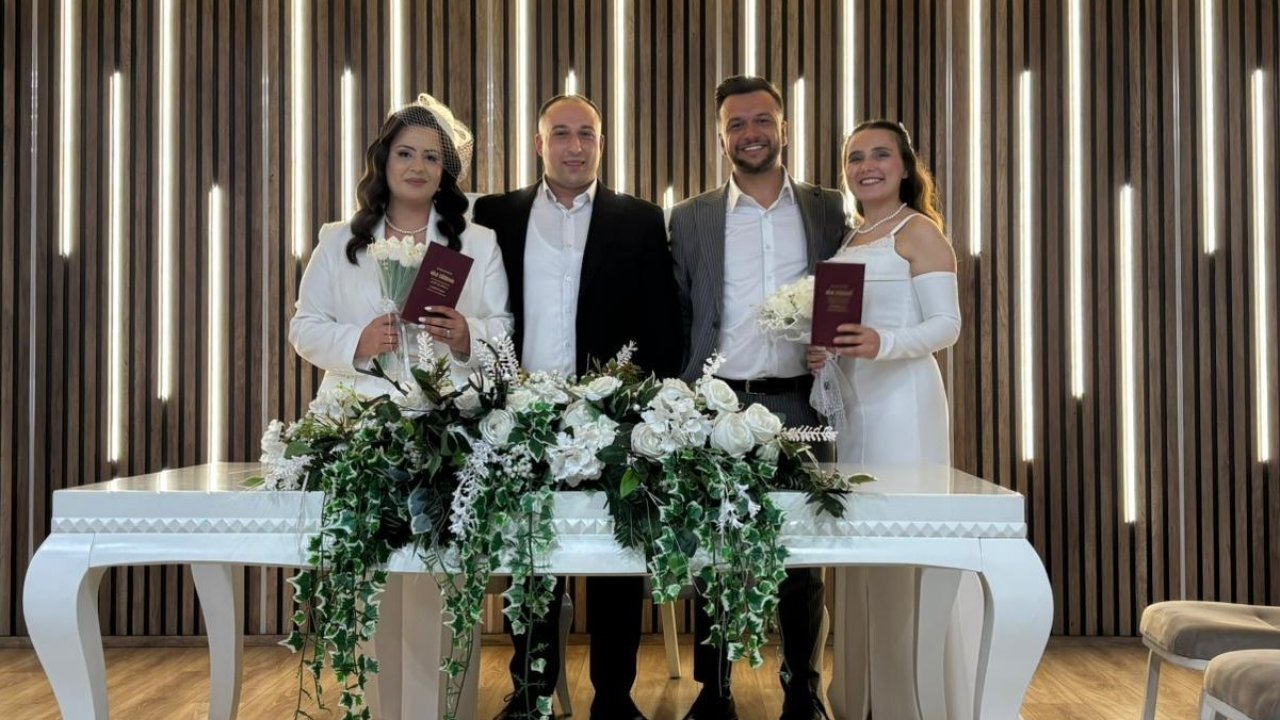 Çocukluk arkadaşları aynı gün evlenip, birbirlerinin nikah şahidi oldu
