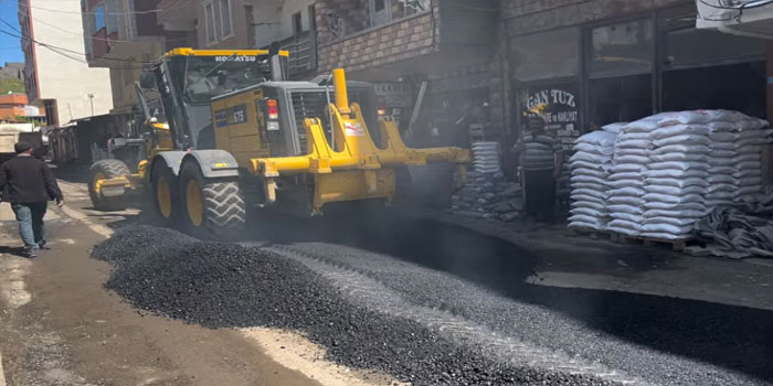 Kars Belediyesi Asfalt Çalışmalarına Başladı
