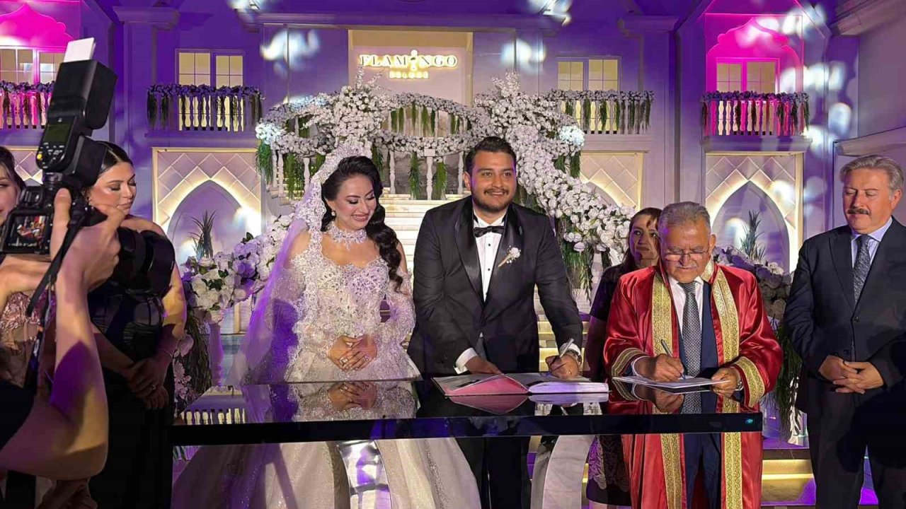 Altan Aydemir’in mutlu günü
