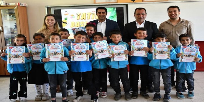 Sarıkamış’ta Köy Okullarında Karne Sevinci Yaşandı
