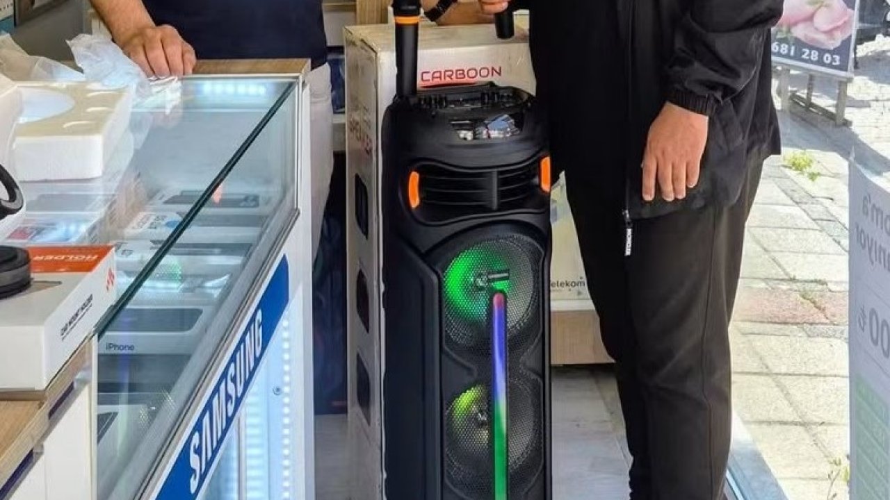 Muhtardan mahalle sakinlerine ücretsiz ses sistemi hizmeti