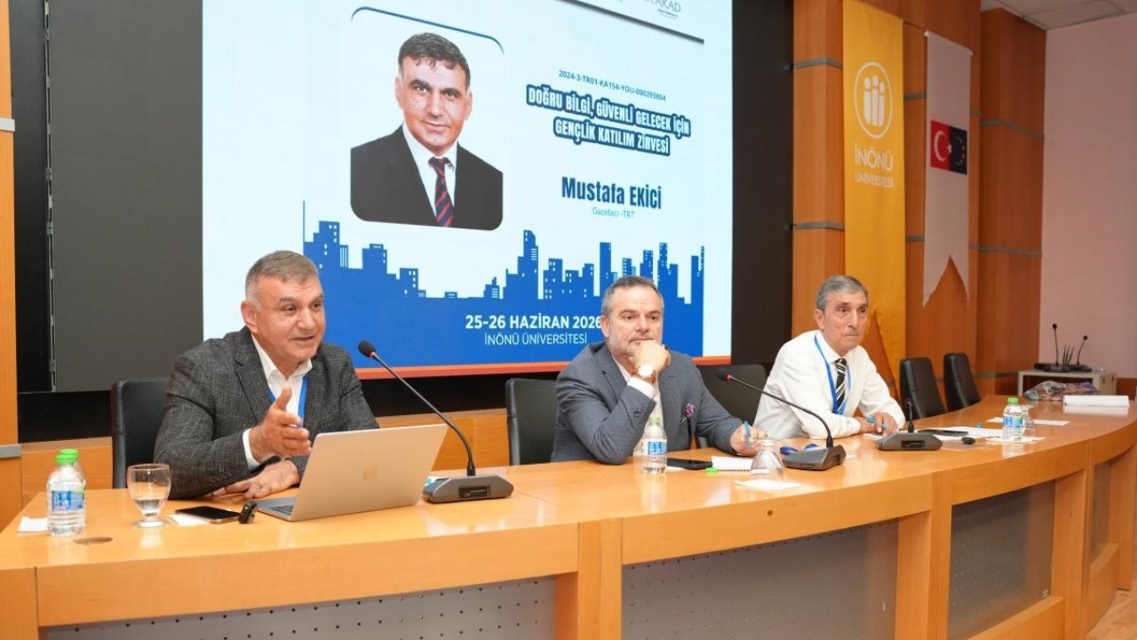 Malatya’da "Doğru Bilgi, Güvenli Gelecek" zirvesi