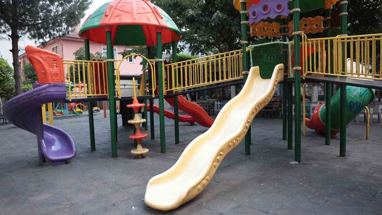 Başkan Kaya: "Çocuklarımız için parklarımızı yeniliyoruz"